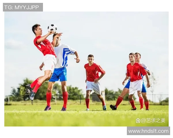 足球球星奔跑姿势的独特魅力与技巧分析