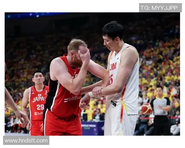 足球球星护球技巧展示 细节分析与精彩瞬间回顾 足球球星护球技巧展示 细节分析与精彩瞬间回顾